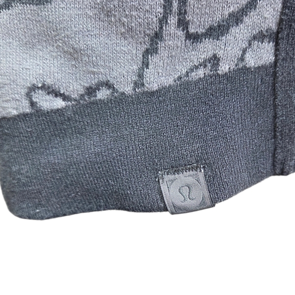 lululemon athletica Terrain Jacquard Map Knit Sweater Size Med - Picture 2 of 6